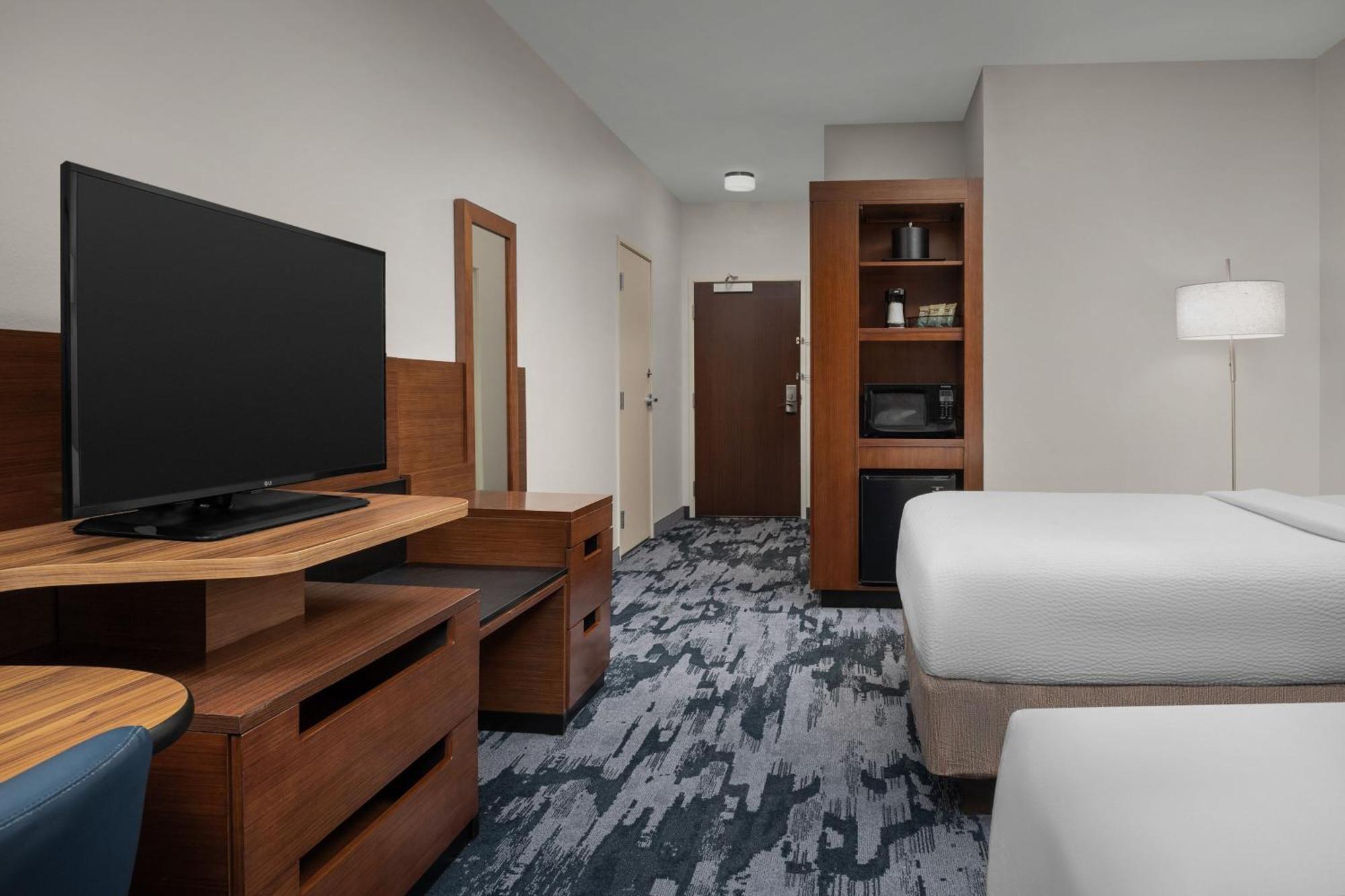 Fairfield Inn & Suites By Marriott Panama City Beach Upper Grand Lagoon Экстерьер фото